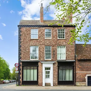 Bootham Court Grade Ii Duplex With Free Parking & Wi-fi - Sleeps 2-6 People , York United Kingdom