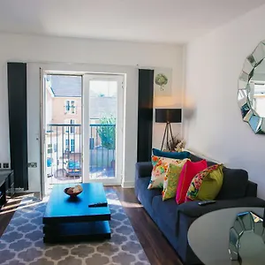 Modern 2 Bedroom , London United Kingdom